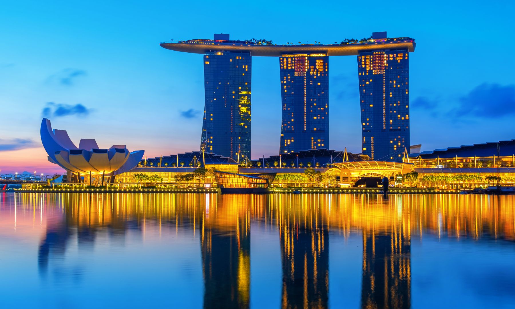 マリーナベイサンズの埠頭より、パンダバス専用ボートへ乗船